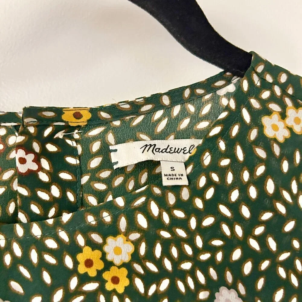 Madewell 100% Silk Button-Back Tie Tee in Dropleaf Floral in Forest Green Size S - Picture 6 of 9